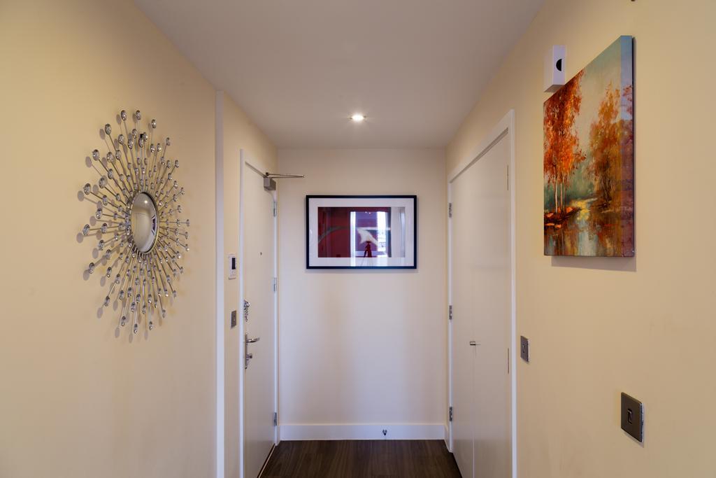 Ferienwohnung Modern Penthouse, 2 Mins Walk From Cambridge Station, Lift Access, Secured Gated On-Site Parking, Self Check-In, Super Fast Wifi, Terrace & Sleeps 6 Exterior foto
